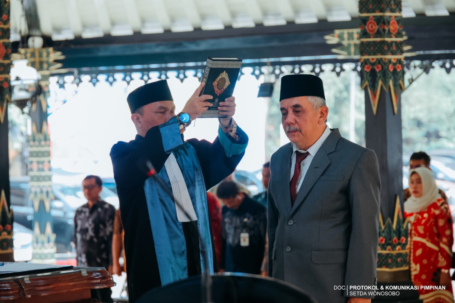 One Andang Wardoyo resmi menanggalkan jabatan sebagai Sekretaris Daerah Kabupaten Wonosobo dan digantikan Plh Sekda, M. Kristijadi di Pendopo Bupati, Jumat ( 11/9/2026). ( LT / Ida Agus)